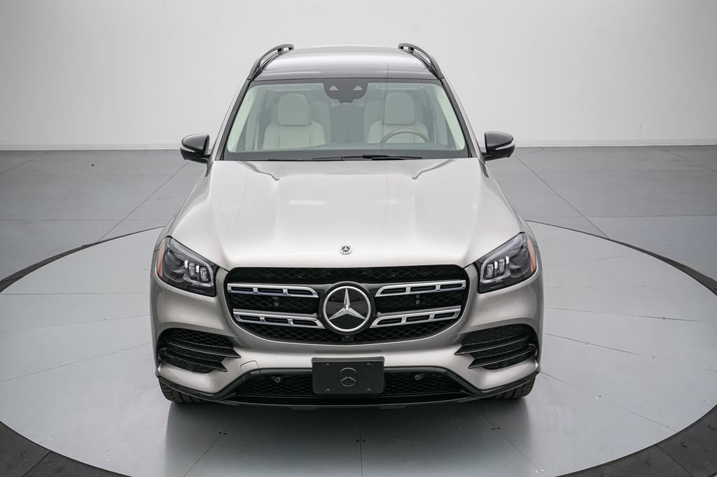 Used 2022 Mercedes-Benz GLS 450 4MATIC image 10