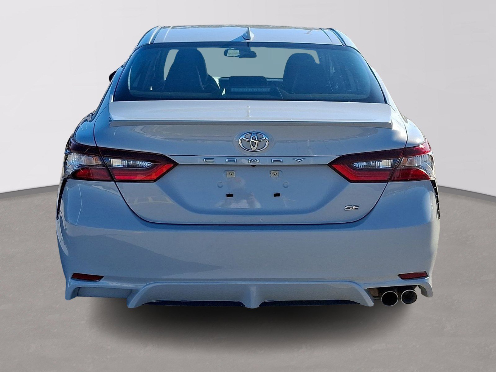 Used 2024 Toyota Camry SE image 5