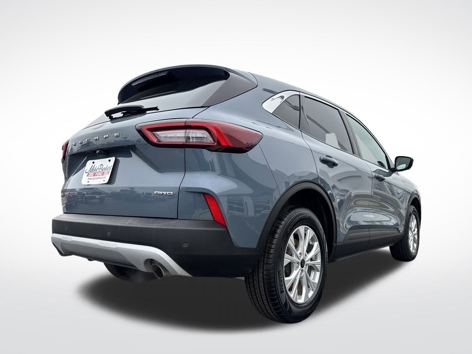 Certified 2023 Ford Escape Active w/ Tech Pack #2 image 5