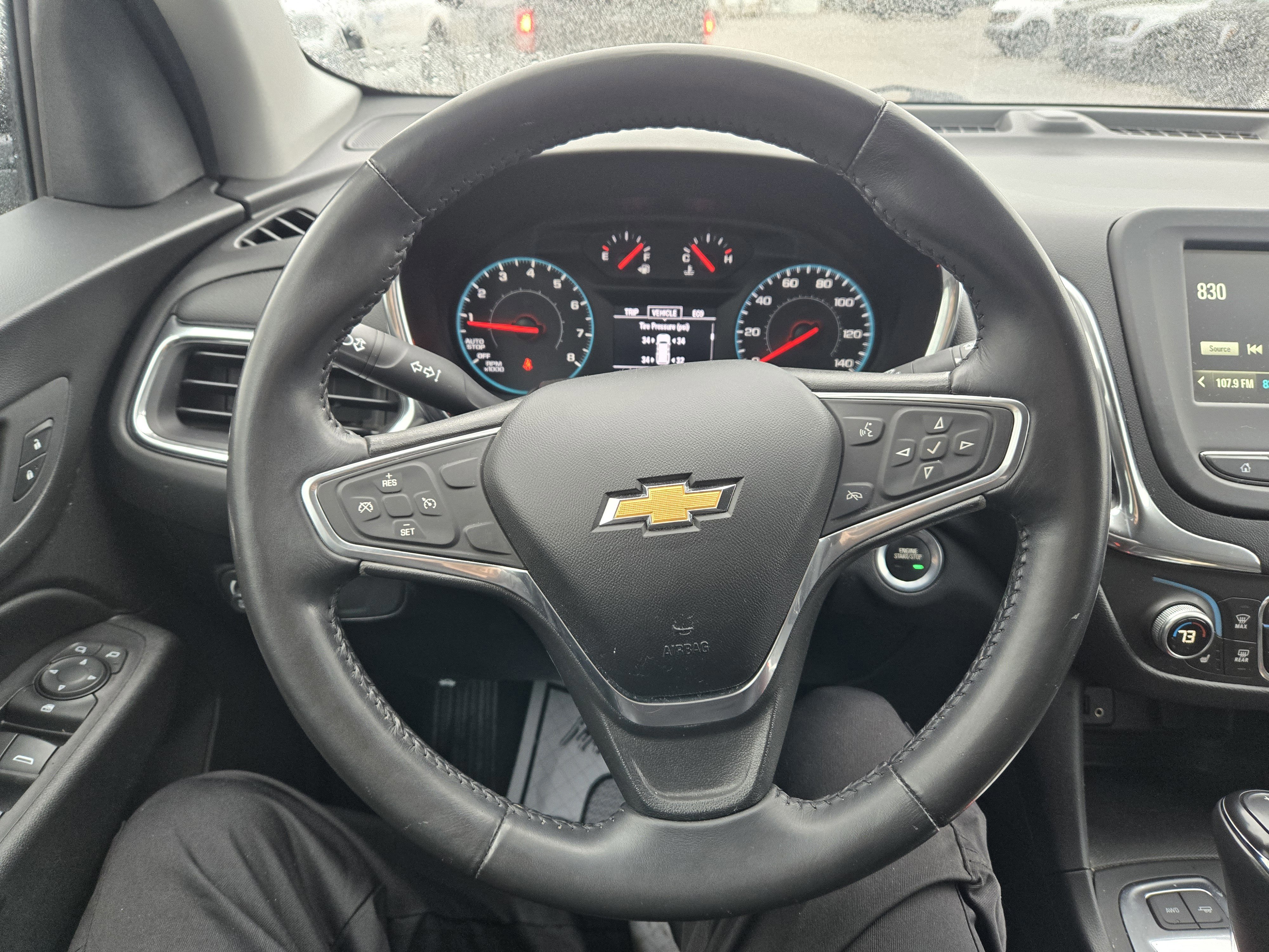 Used 2018 Chevrolet Equinox LT image 11