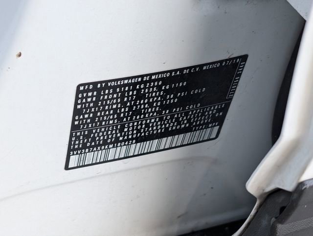 Used 2019 Volkswagen Tiguan SE w/ Panoramic Sunroof Package image 16