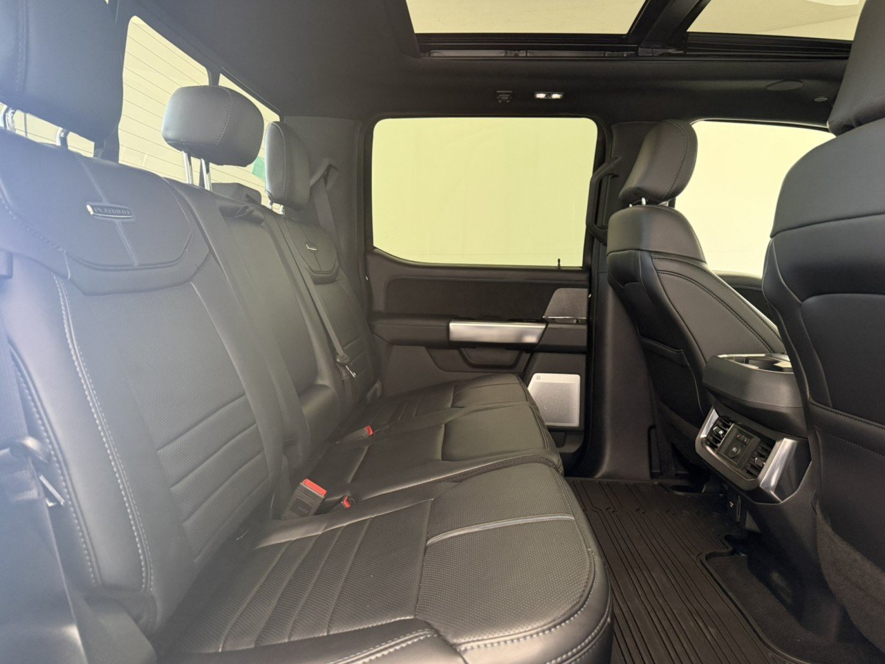 Certified 2025 Ford F250 Platinum AWD/4WD image 14