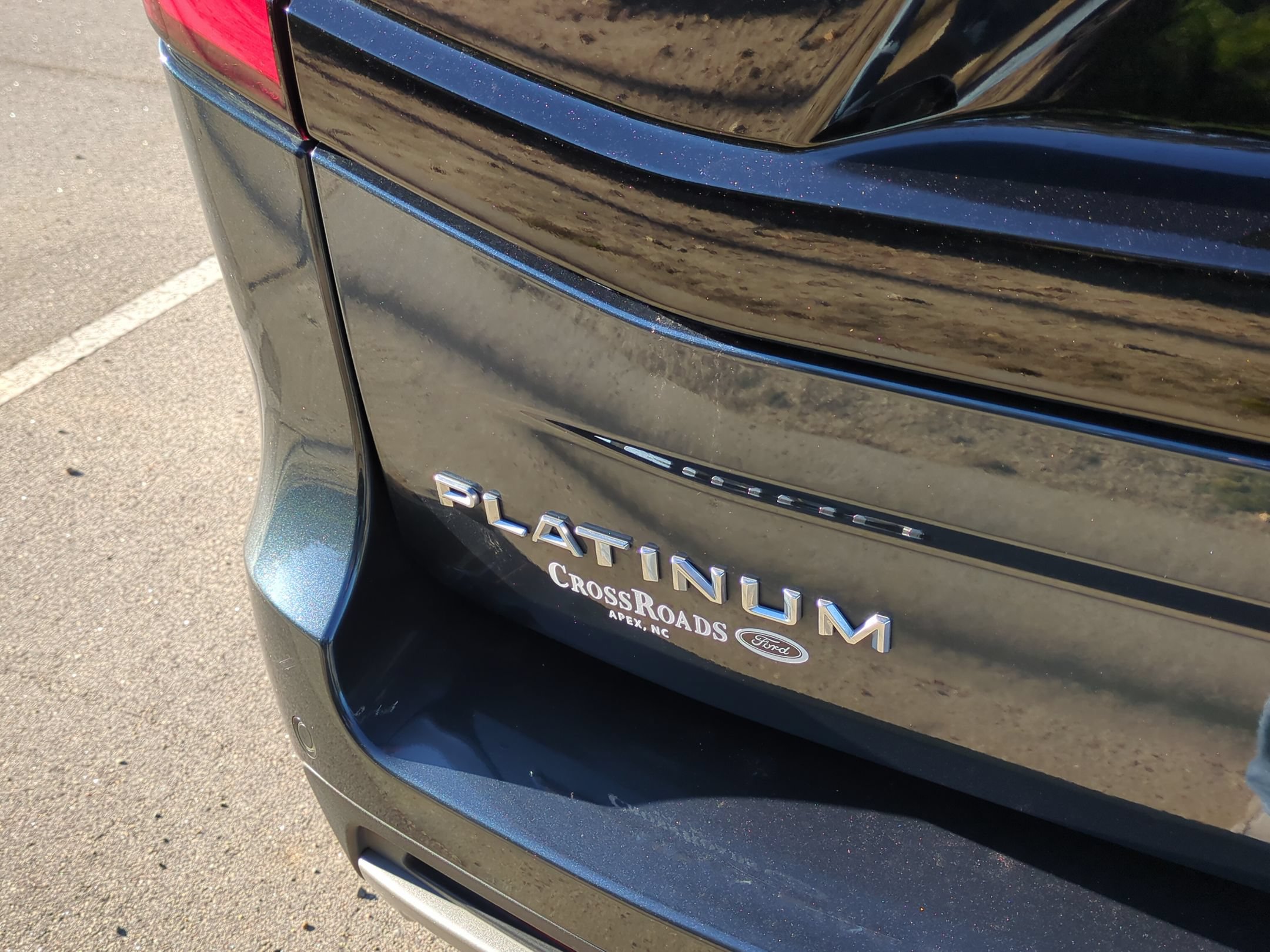 Certified 2025 Ford Expedition Platinum w/ Platinum Ultimate Package AWD/4WD image 33