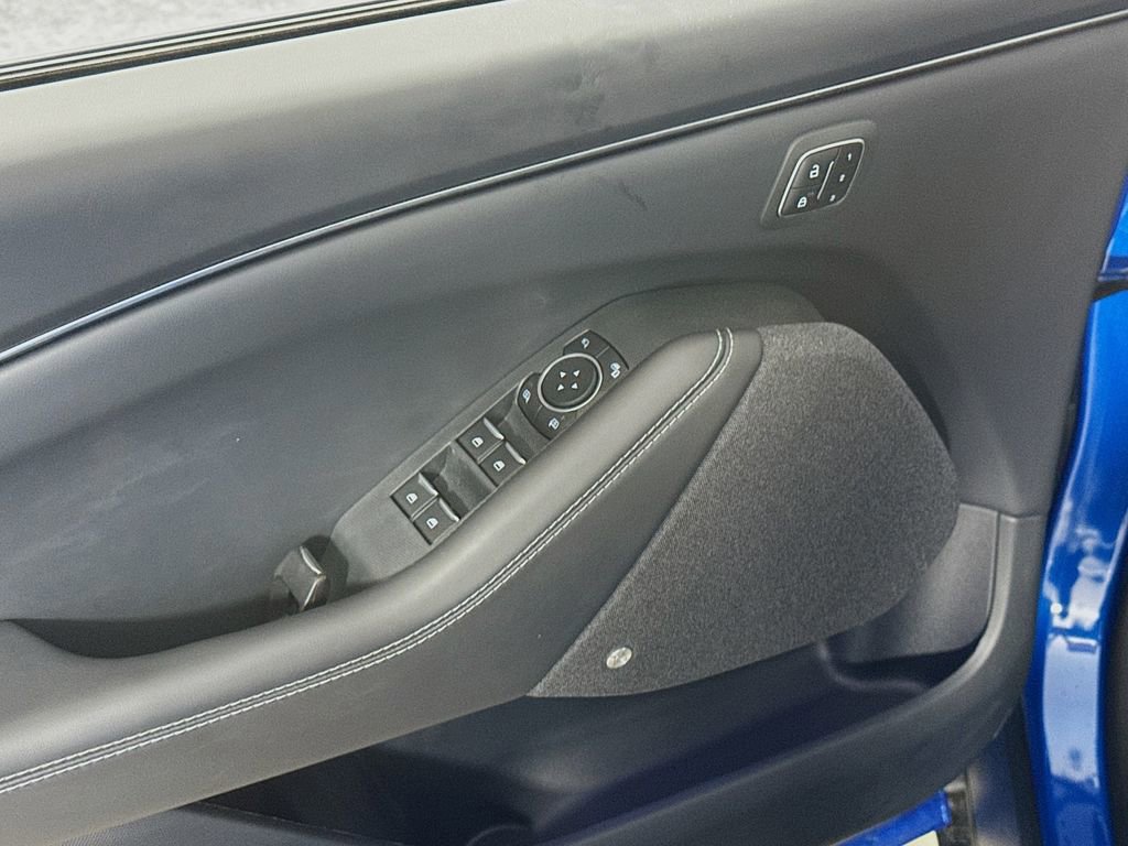 Certified 2025 Ford Mustang Mach-E Premium image 21