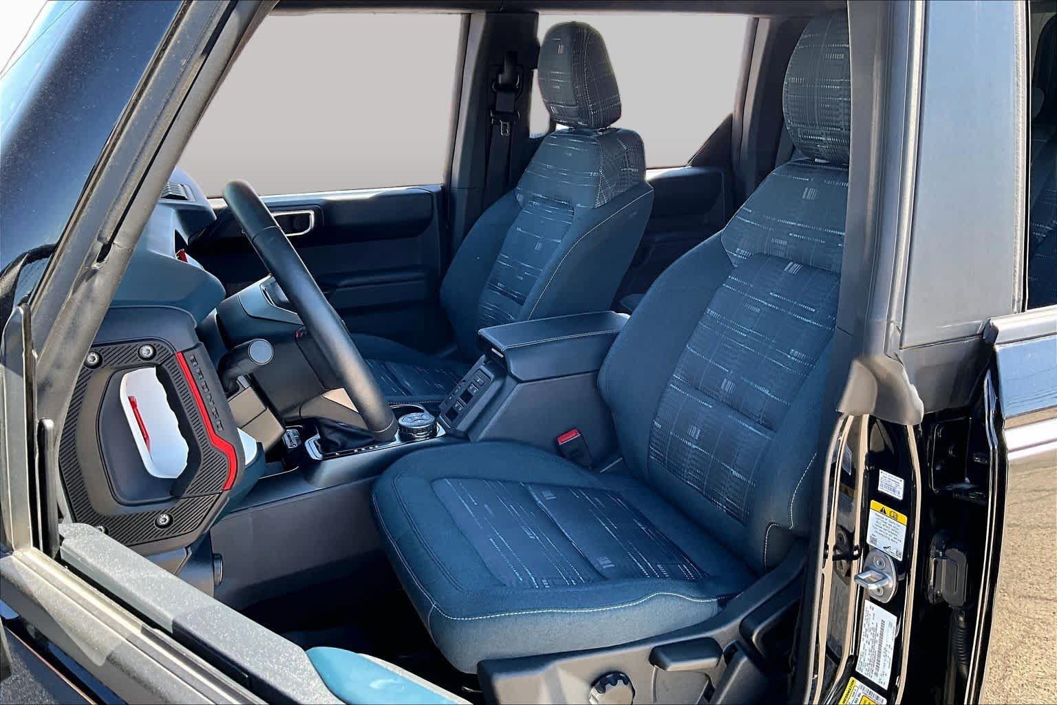 Certified 2025 Ford Bronco Heritage Edition AWD/4WD image 8