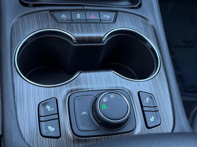 Used 2023 GMC Acadia SLT image 20