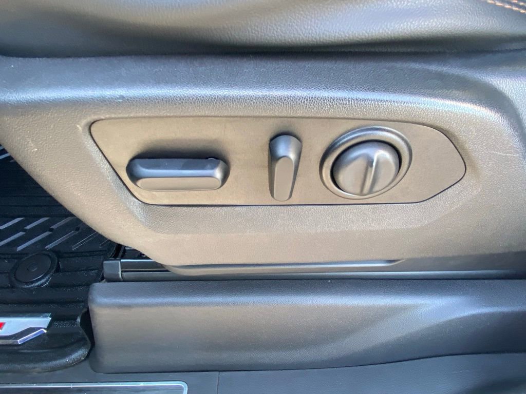 Used 2020 GMC Sierra 1500 AT4 w/ AT4 Premium Package AWD/4WD image 10