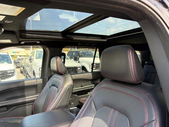 Certified 2023 Ford Expedition Limited image 18