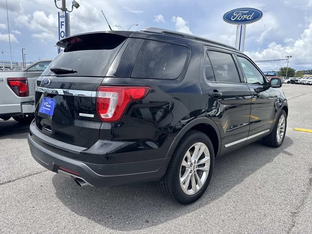 Certified 2019 Ford Explorer XLT w/ Equipment Group 202A FWD image 5