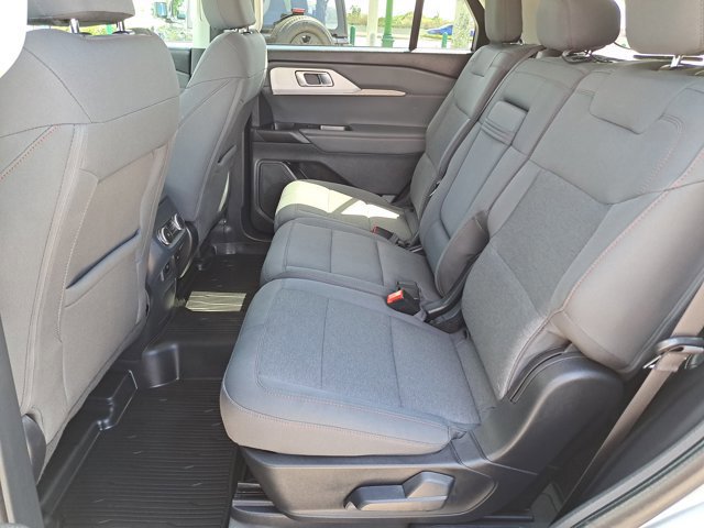 Certified 2025 Ford Explorer Active image 13