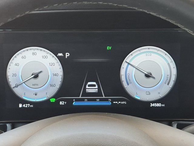 Used 2023 Hyundai Elantra Limited FWD image 20