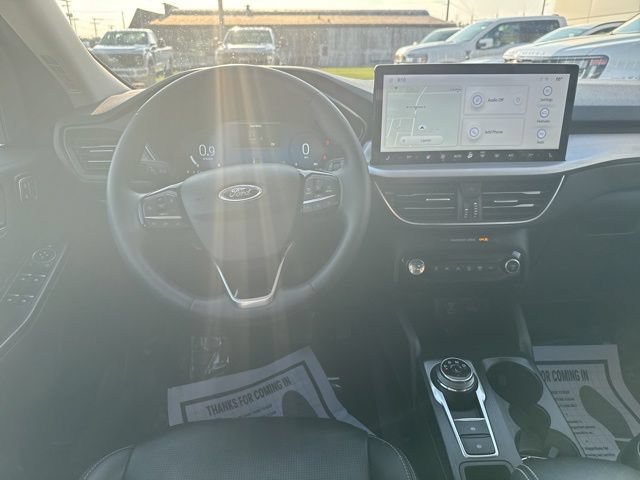 Certified 2023 Ford Escape Platinum AWD/4WD image 16