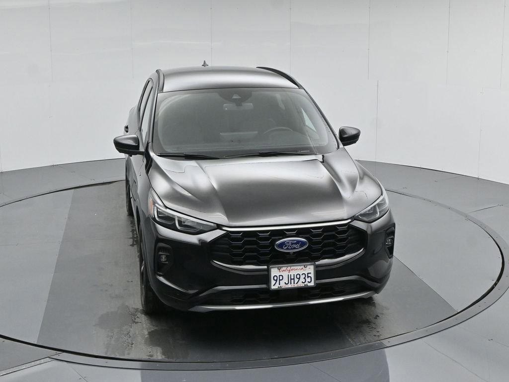 Certified 2024 Ford Escape ST-Line Elite image 5