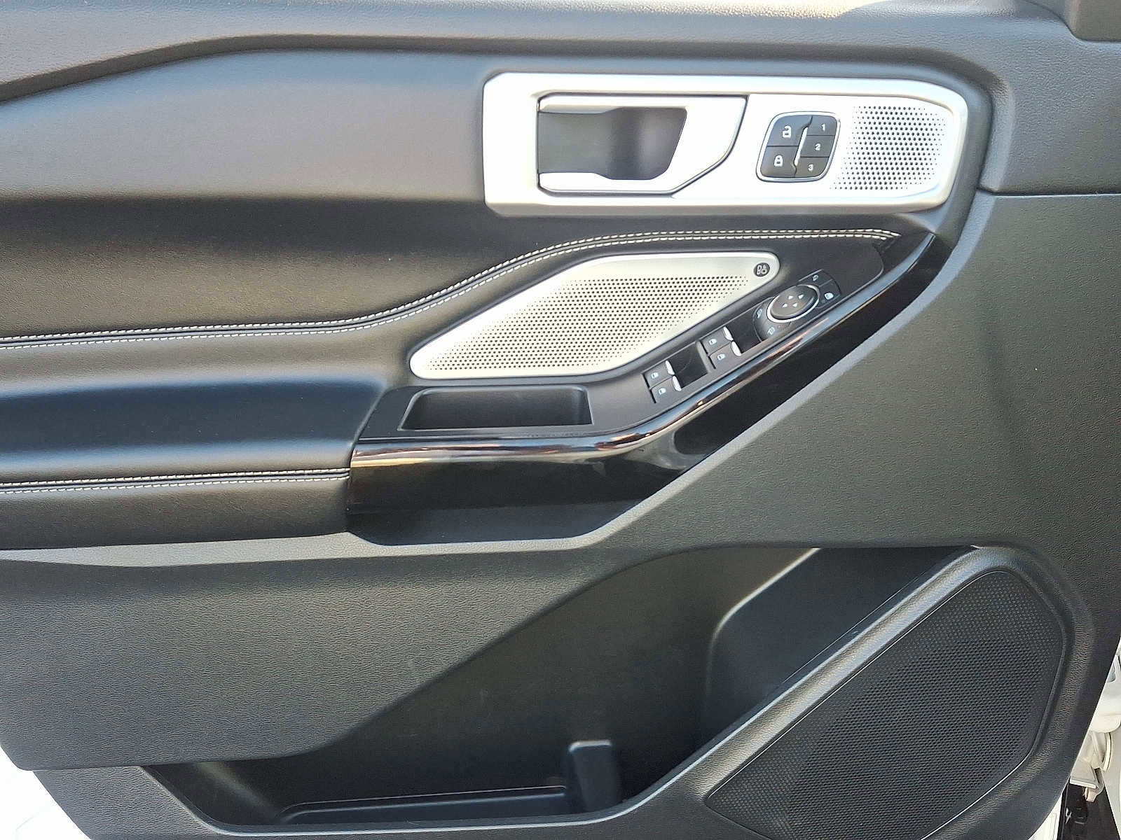 Certified 2021 Ford Explorer ST w/ Equipment Group 401A image 14