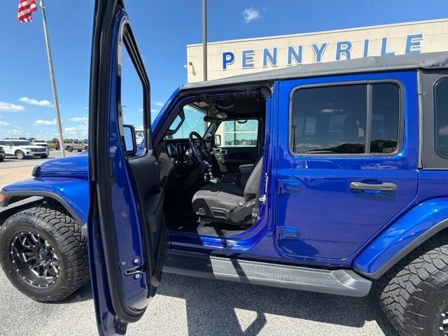 Used 2020 Jeep Wrangler Unlimited Sahara AWD/4WD image 9