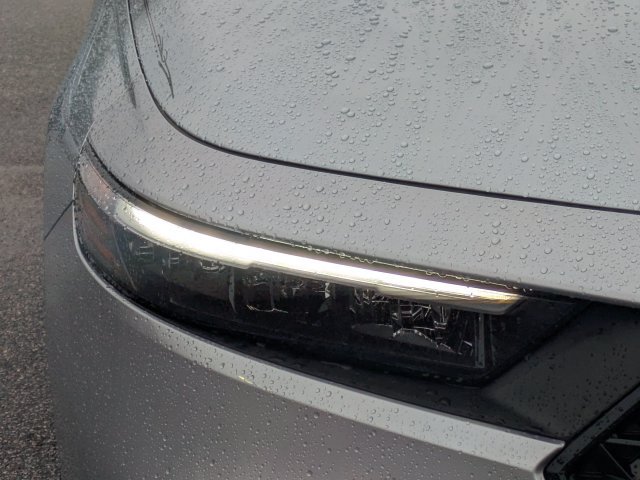 Used 2024 Honda Accord LX image 10