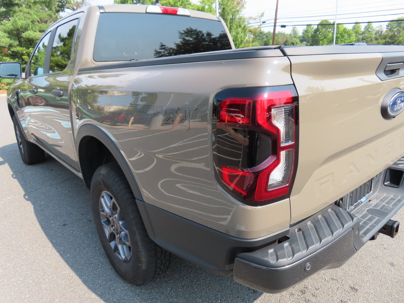 Certified 2025 Ford Ranger XLT w/ Trailer Tow Package AWD/4WD image 9