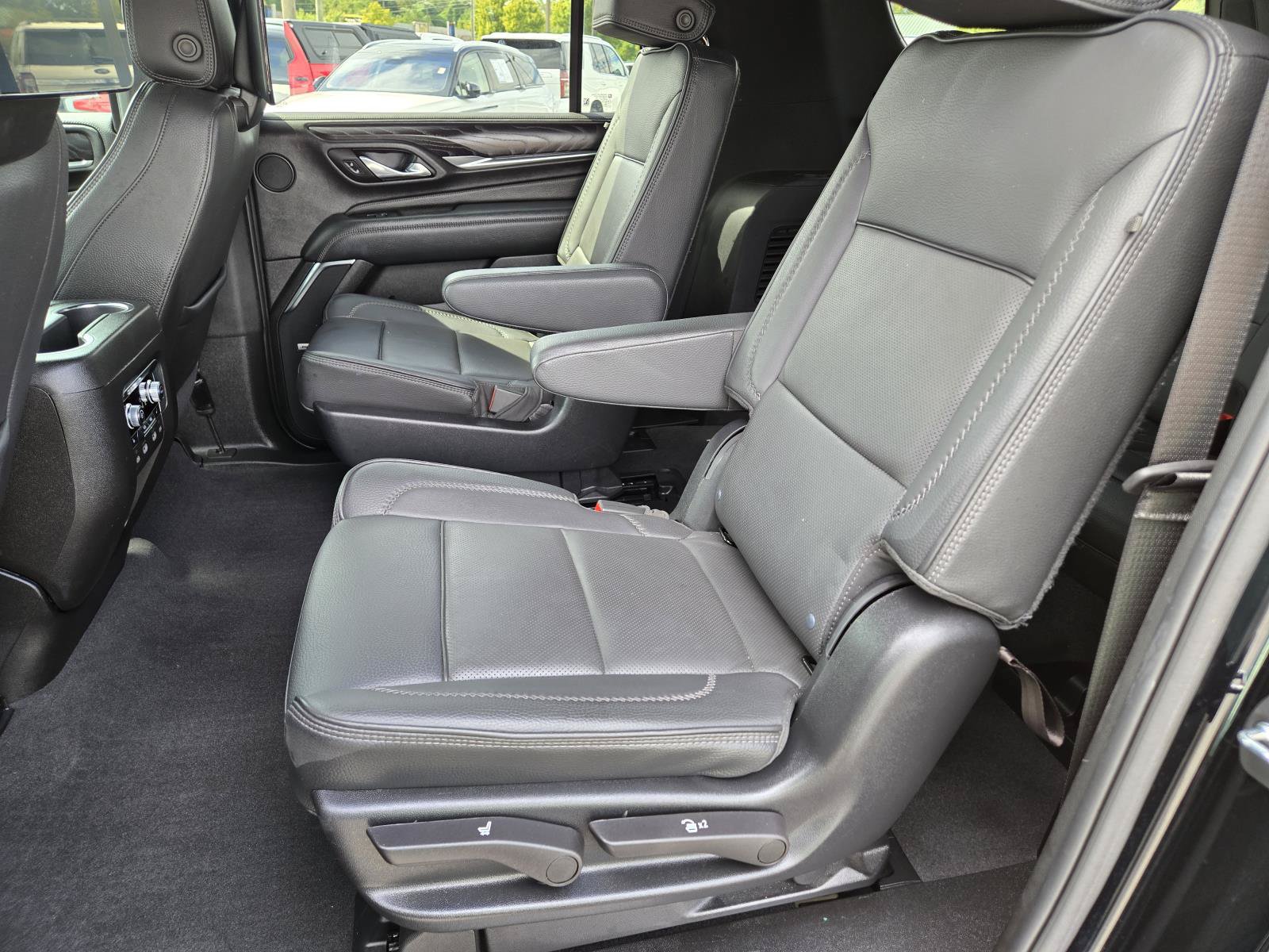 Used 2024 GMC Yukon XL Denali w/ Max Trailering Package AWD/4WD image 19