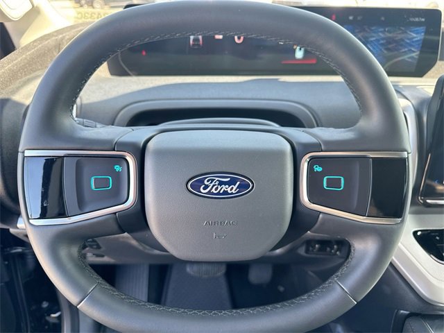 Certified 2025 Ford Expedition Active image 16