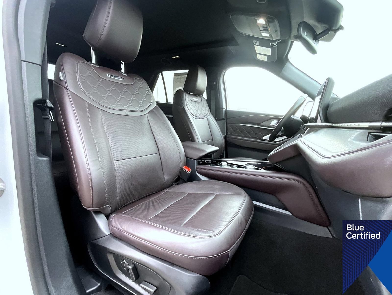 Certified 2025 Ford Explorer Platinum w/ LUX Leather Package AWD/4WD image 17