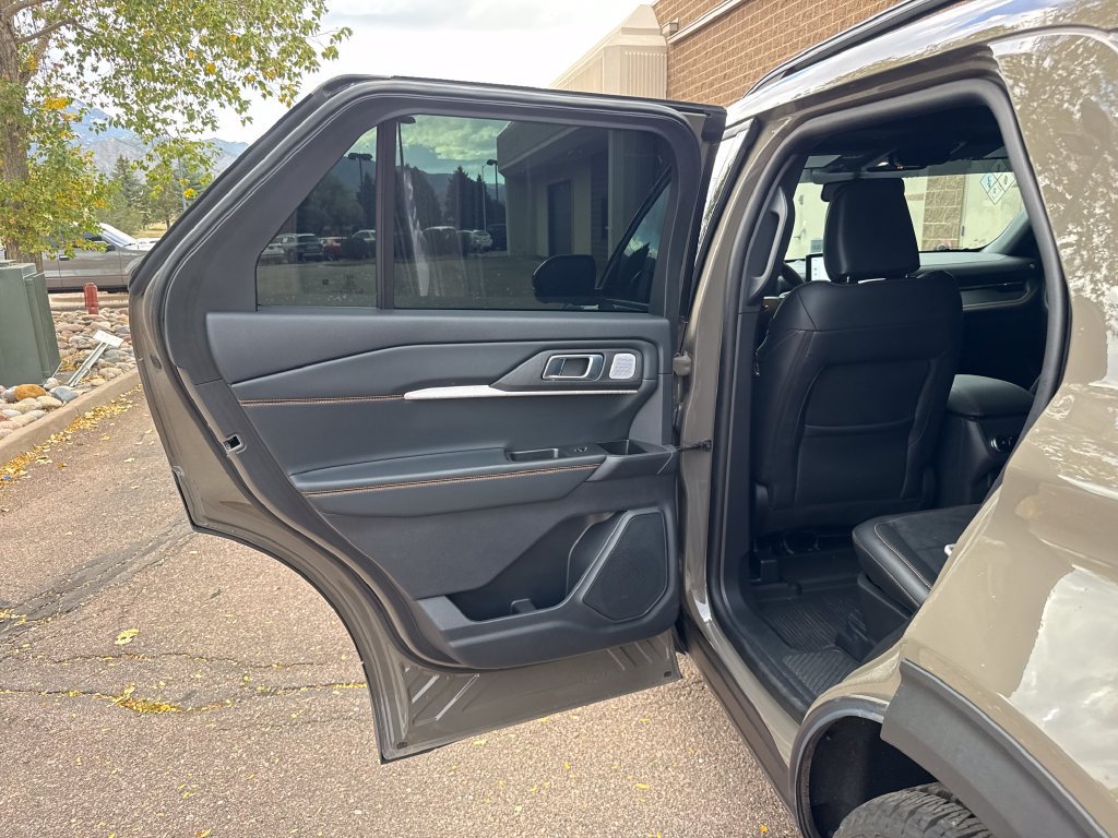 Certified 2026 Ford Explorer ST AWD/4WD image 17