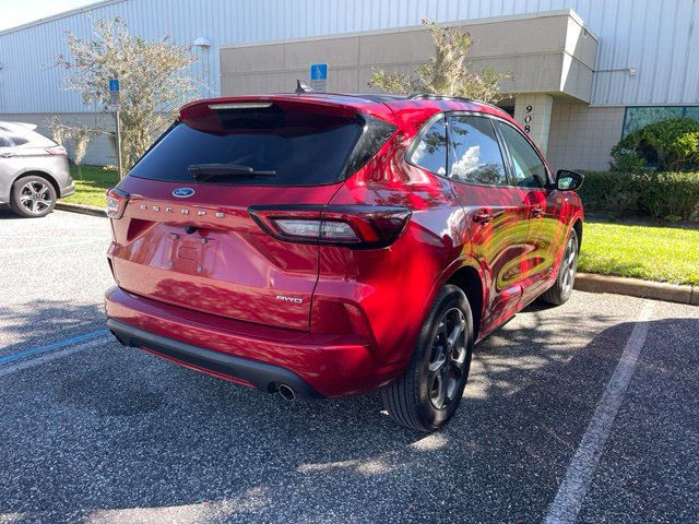 Certified 2023 Ford Escape ST-Line w/ Tech Pack #1 AWD/4WD image 4