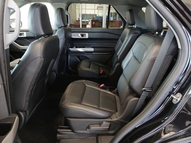 Certified 2022 Ford Explorer Limited w/ Class IV Trailer Tow Package image 10