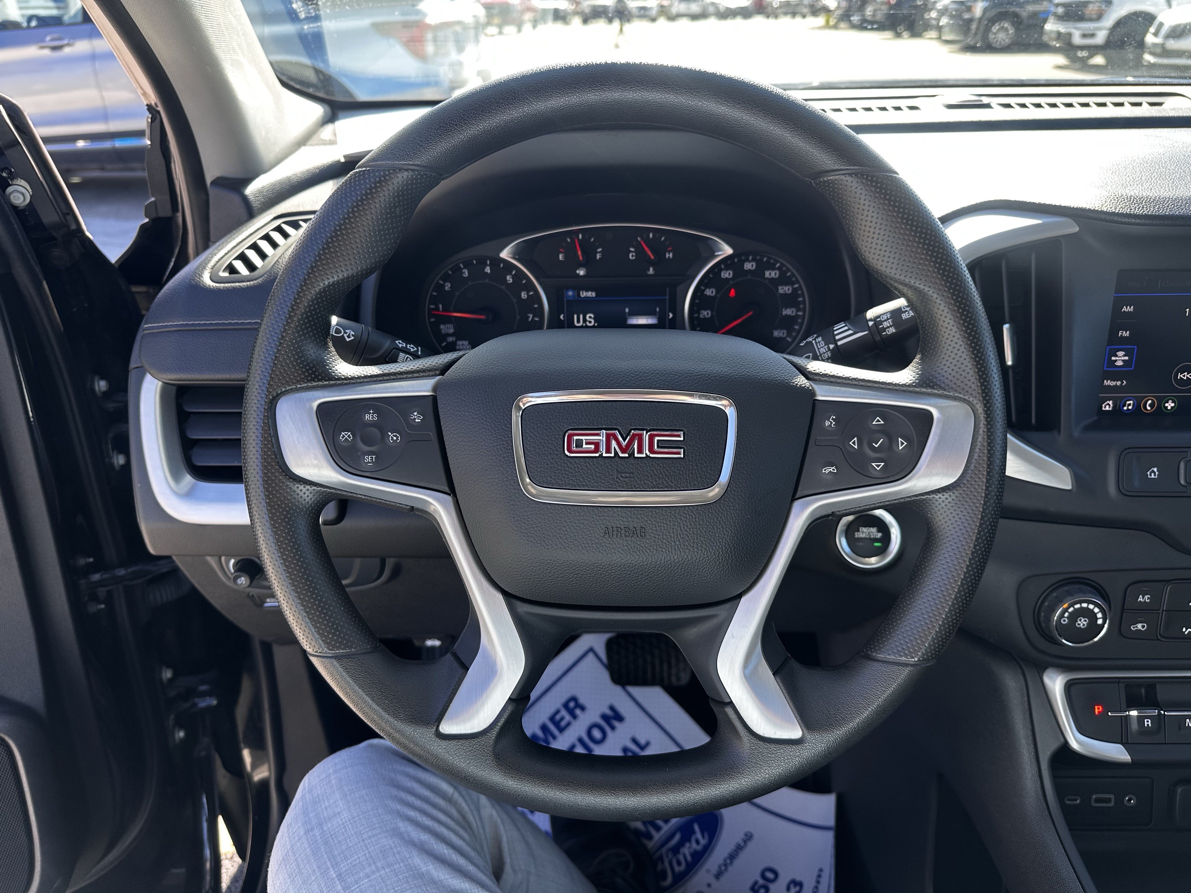 Used 2024 GMC Terrain SLE AWD/4WD image 16