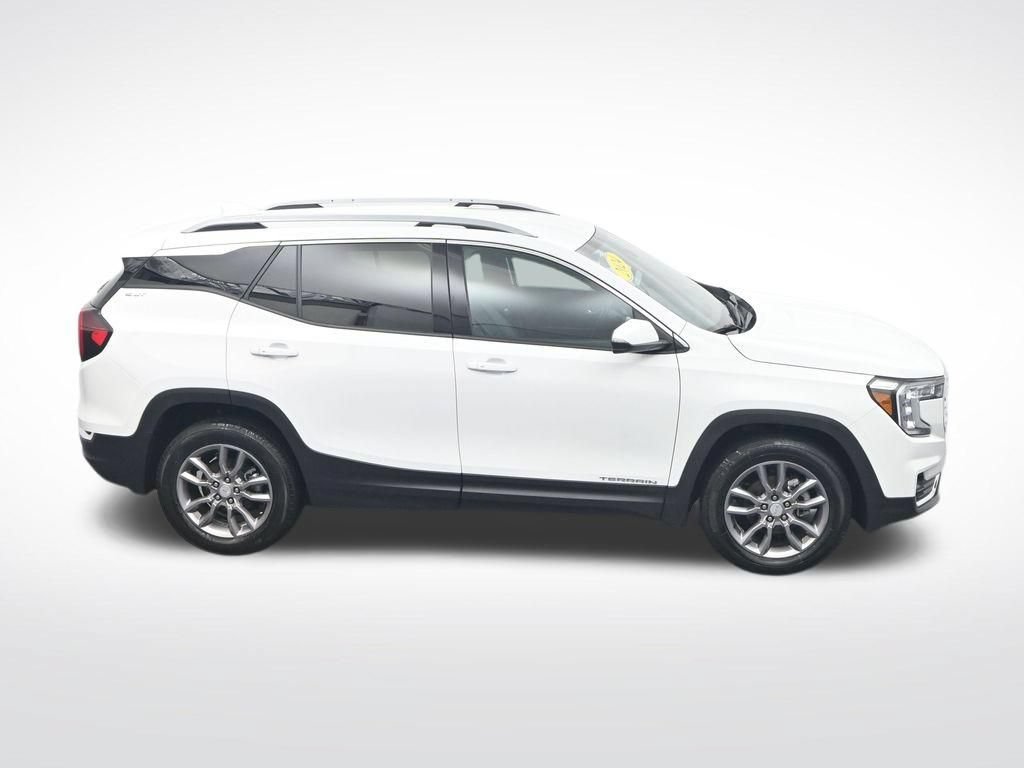 Used 2024 GMC Terrain SLT AWD/4WD image 27