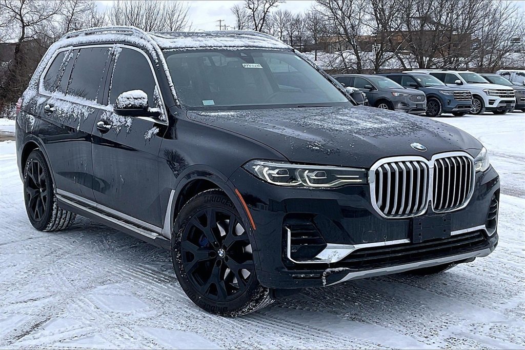Used 2019 BMW X7 xDrive40i w/ Cold Weather Package image 3