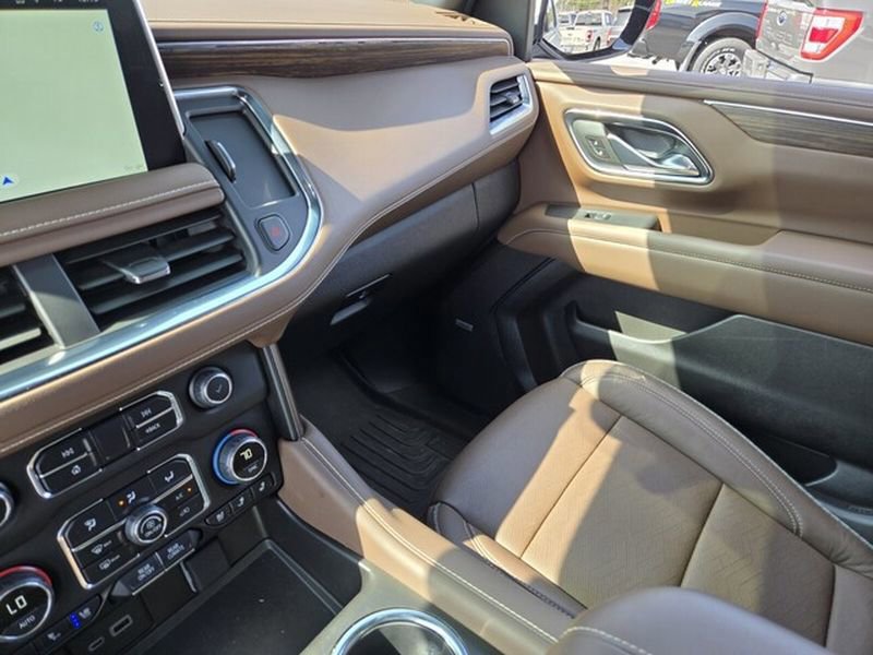 Used 2024 Chevrolet Tahoe High Country w/ Premium Package image 31