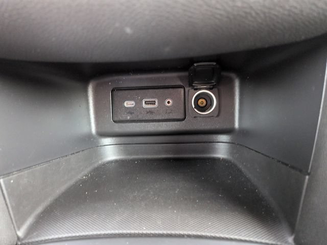 Used 2020 Chevrolet Equinox LT w/ Driver Convenience Package AWD/4WD image 43