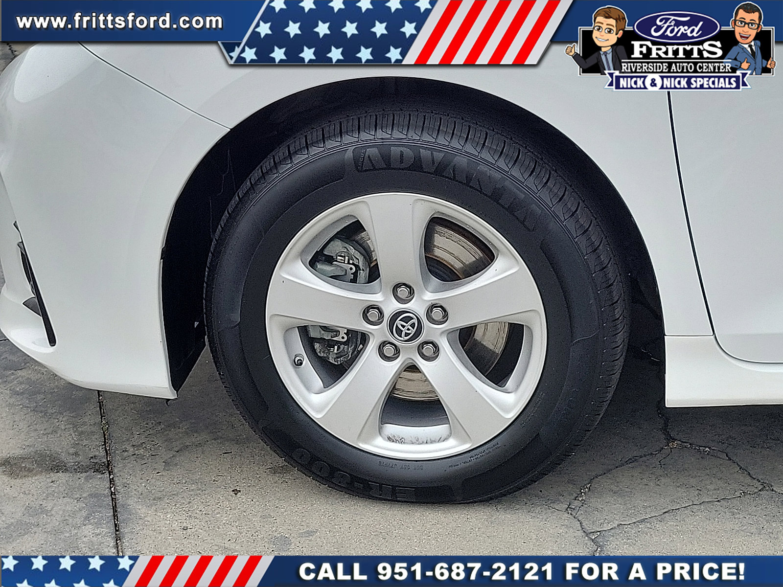 Used 2020 Toyota Sienna LE w/ Carpet Mat Package FWD image 18