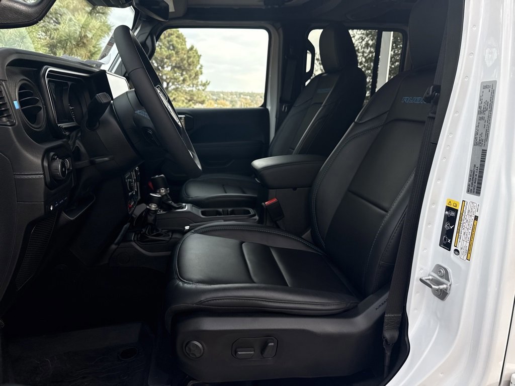 Used 2024 Jeep Wrangler Unlimited Rubicon 4xe image 11