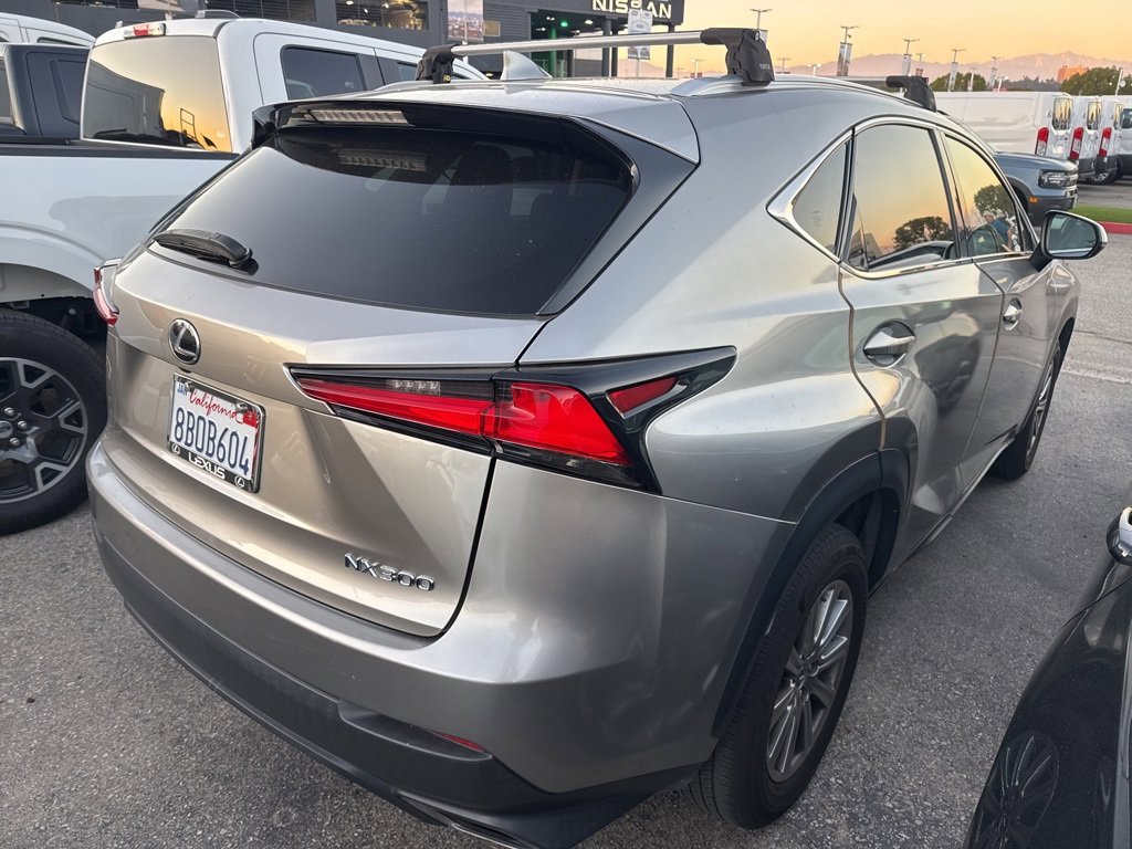 Used 2018 Lexus NX 300 FWD image 4