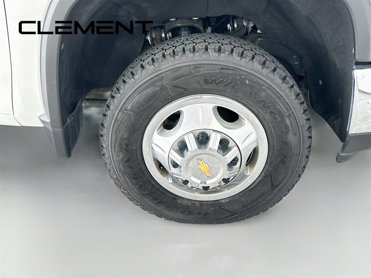 Used 2024 Chevrolet Silverado 3500 LT AWD/4WD image 34
