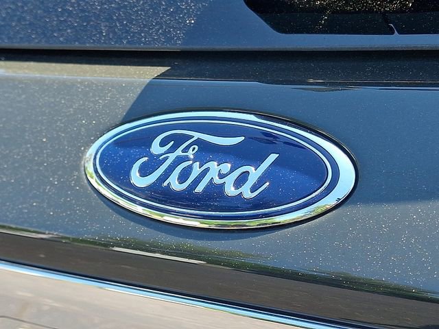 Certified 2022 Ford Explorer XLT w/ Equipment Group 202A AWD/4WD image 32