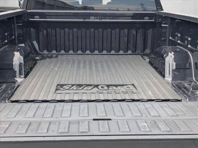 Used 2023 GMC Sierra 1500 SLT w/ SLT Convenience Package RWD image 6
