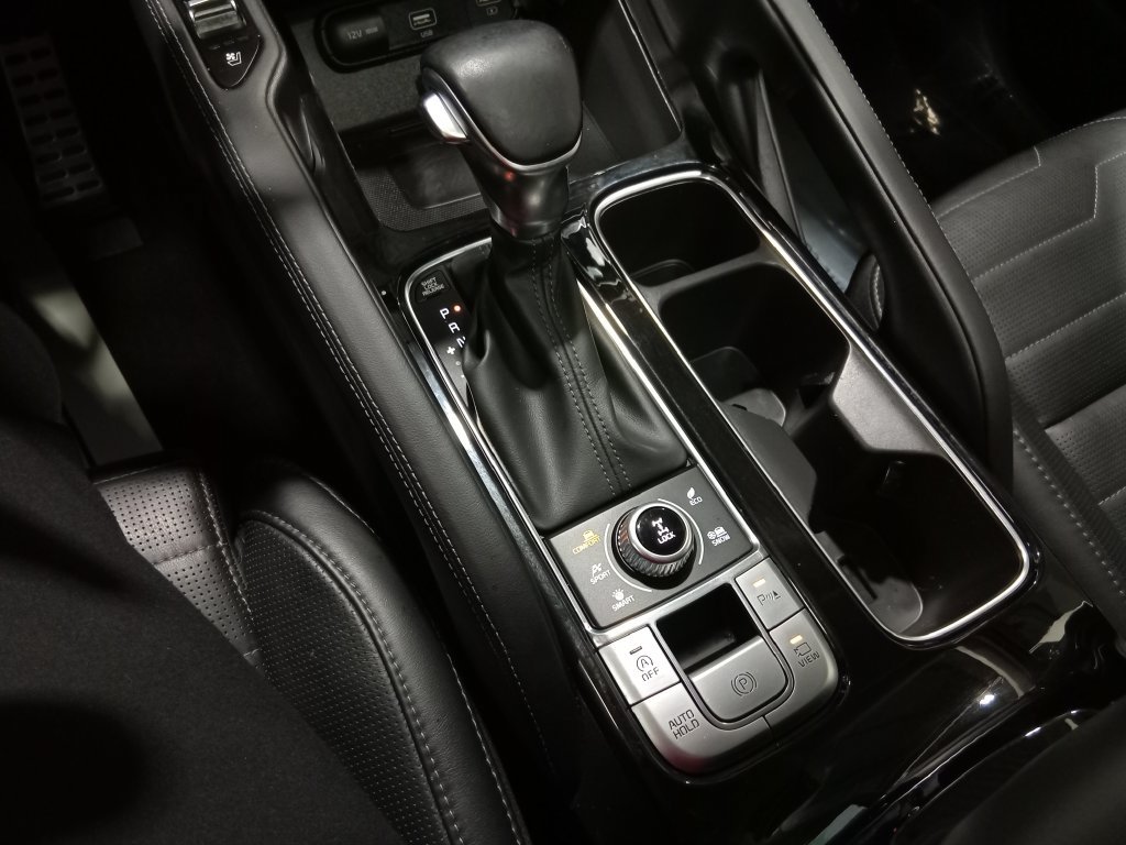 Used 2020 Kia Telluride SX w/ SX Prestige Package AWD/4WD image 27
