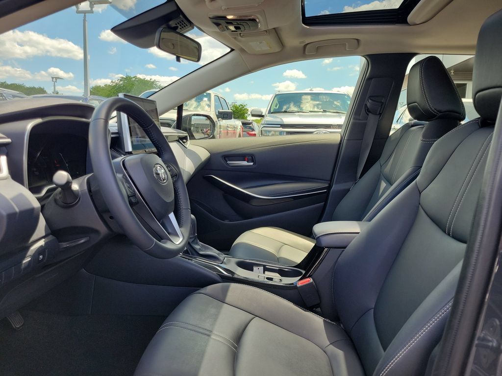 Used 2025 Toyota Corolla XLE FWD image 18