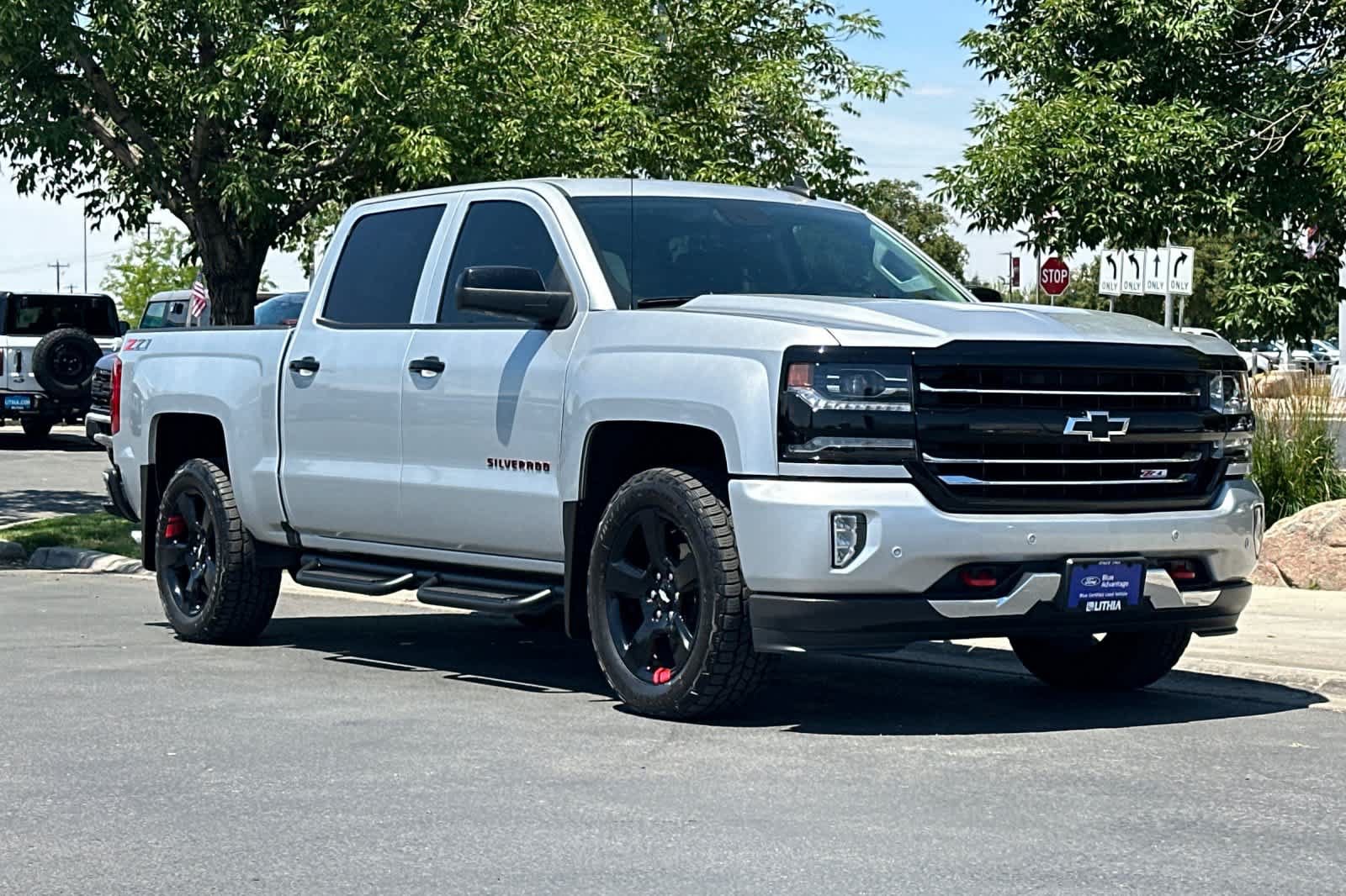 Used 2018 Chevrolet Silverado 1500 LTZ Z71 w/ Redline Edition AWD/4WD image 9