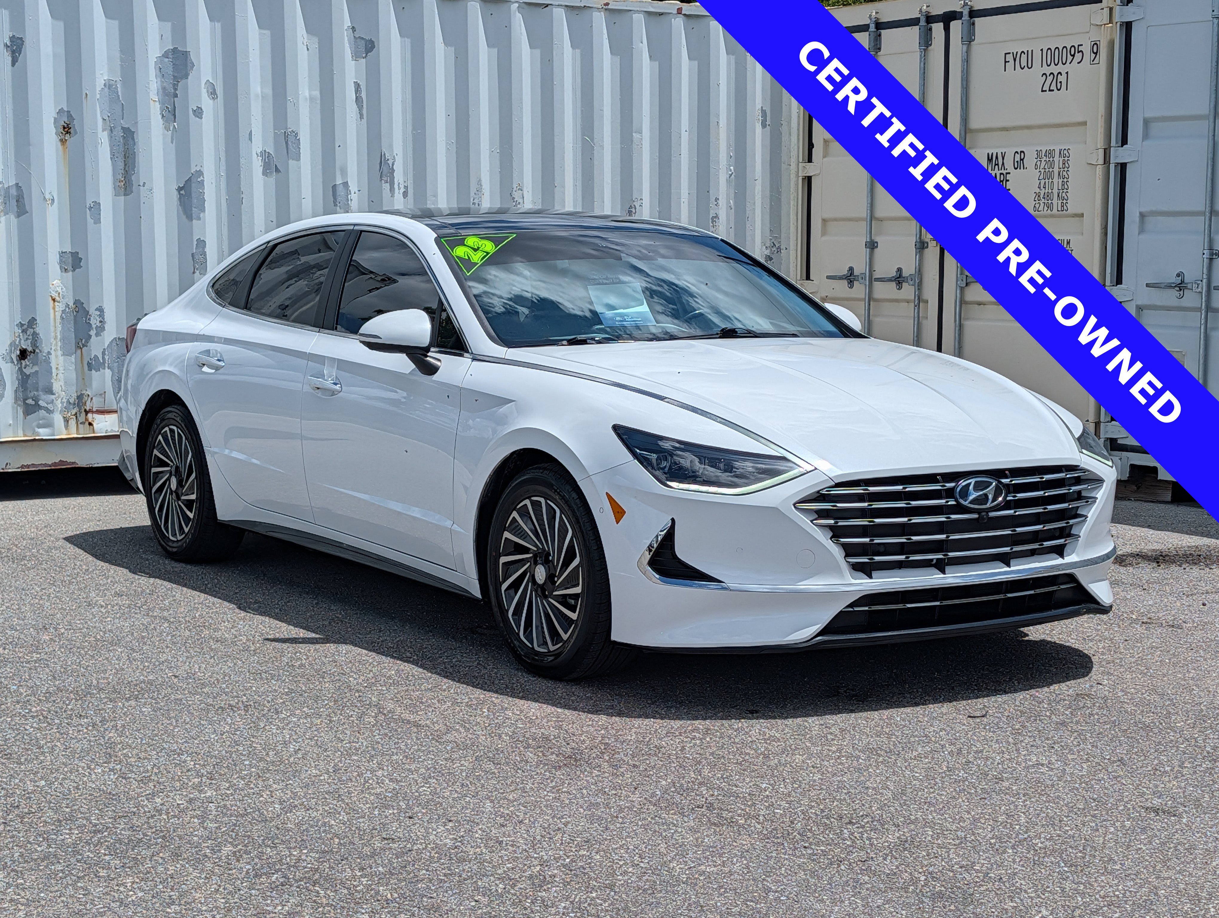 Used 2023 Hyundai Sonata Limited w/ Cargo Package FWD image 2