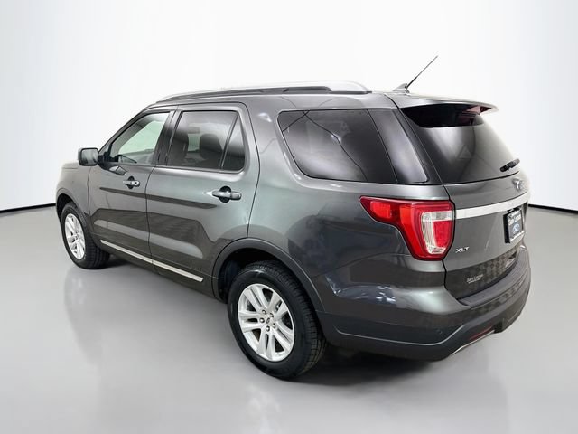 Certified 2019 Ford Explorer XLT w/ Equipment Group 201A AWD/4WD image 5