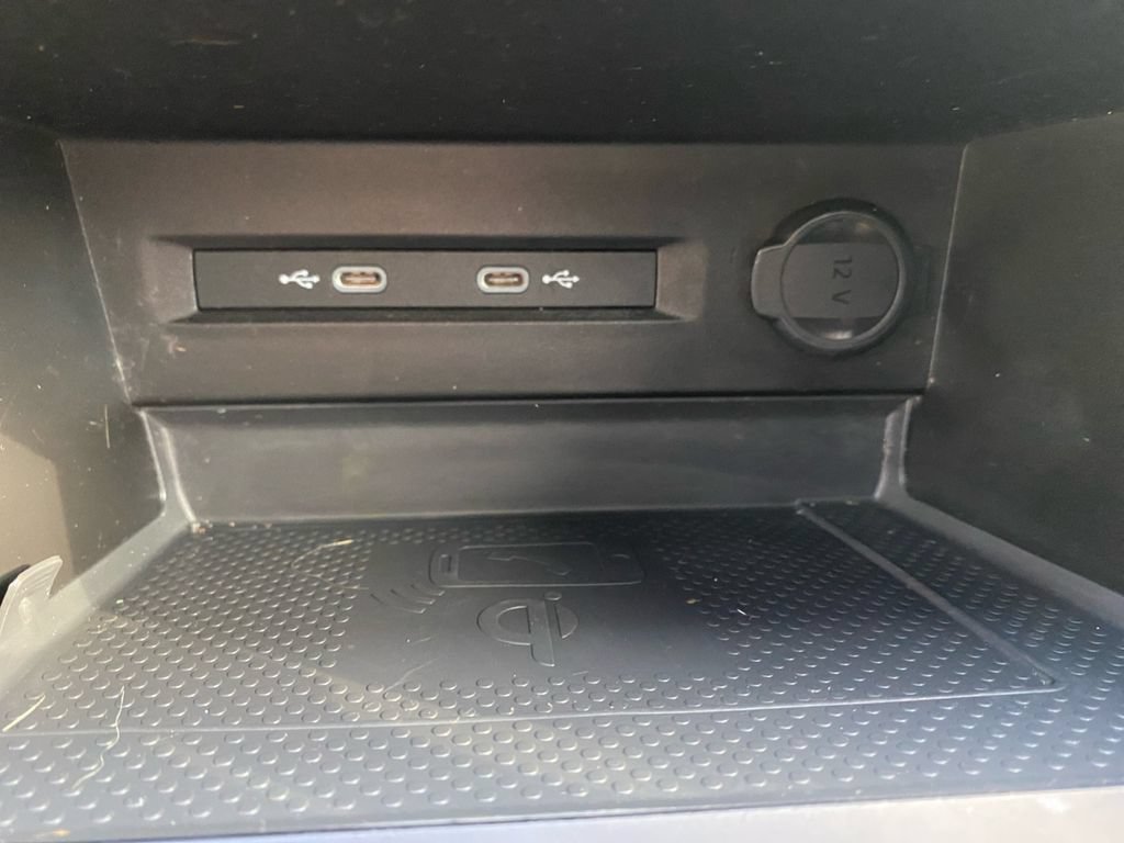 Used 2022 Volkswagen Taos SE AWD/4WD image 41