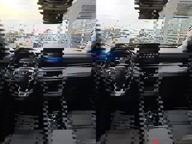 Certified 2025 Ford Explorer Active w/ Active Comfort Package image 16