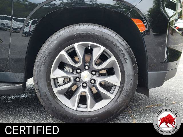 Used 2022 Chevrolet Suburban LT w/ Luxury Package RWD image 12