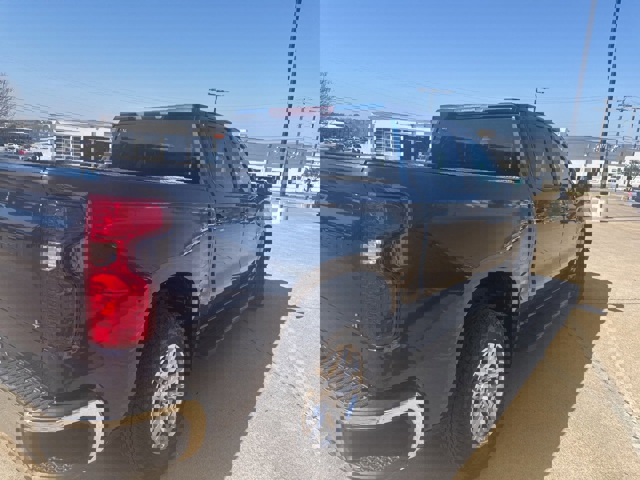 Used 2019 Chevrolet Silverado 1500 LT w/ Texas Edition image 5