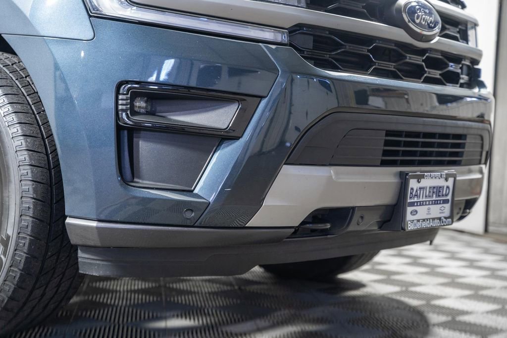 Certified 2023 Ford Expedition Max XLT image 18