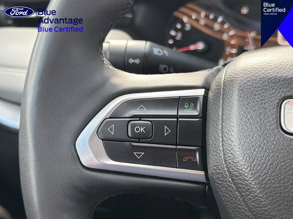 Used 2025 Jeep Compass Limited AWD/4WD image 22