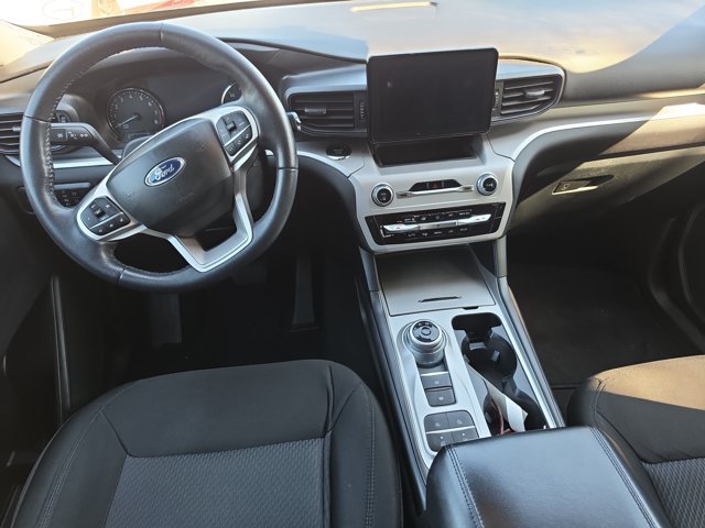 Certified 2023 Ford Explorer XLT RWD image 16